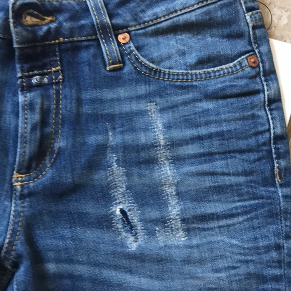 CLOSED distressed skinnies with patchwork sz 24/25 - Picture 5 of 14